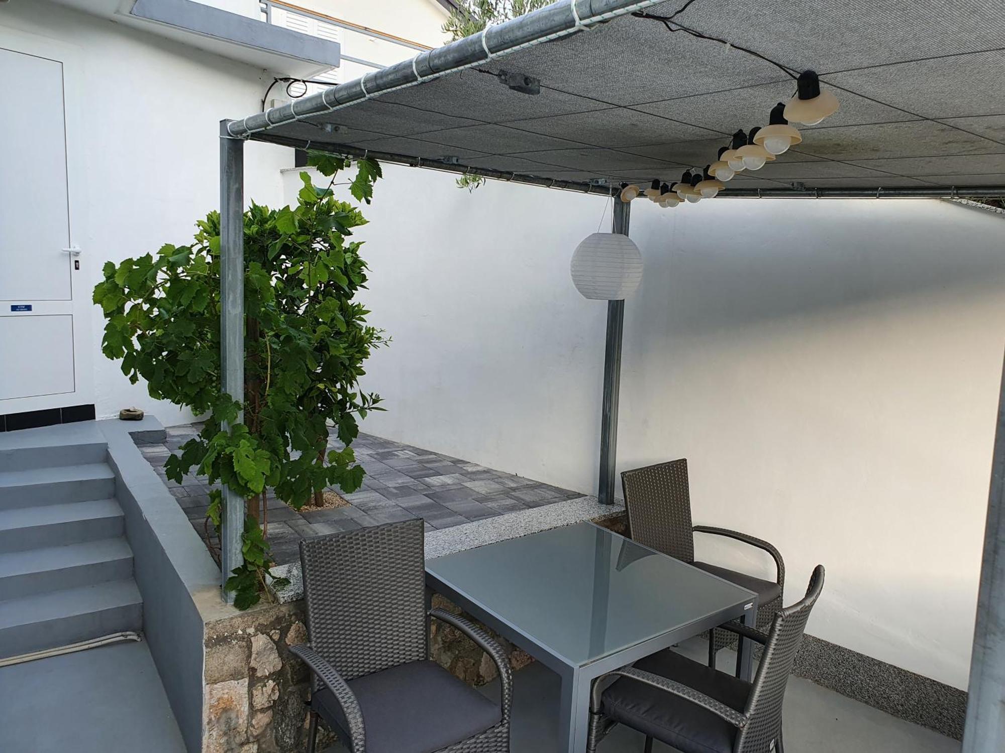 Relax House Rosemary Apartment Draga Bascanska Ngoại thất bức ảnh